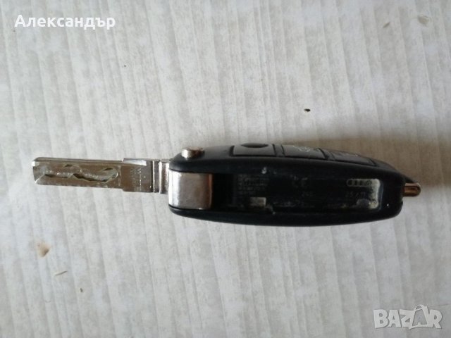 Клуч за ауди. Оригинал. , снимка 2 - Аксесоари и консумативи - 30076681