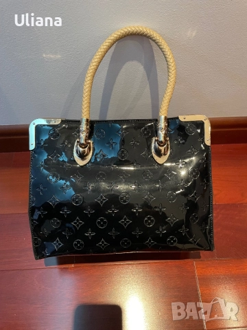 Дамска чанта естествен лак, снимка 8 - Чанти - 51921992