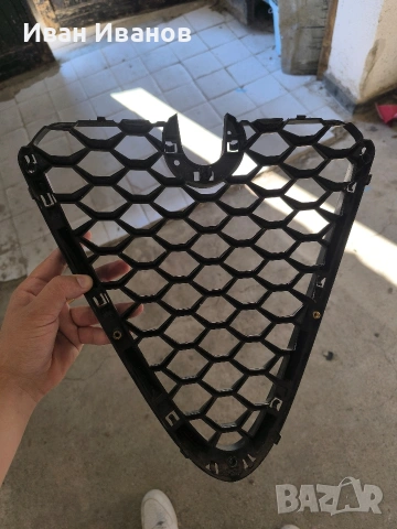 предна решетка за Alfa Romeo giulia , снимка 2 - Части - 54138966