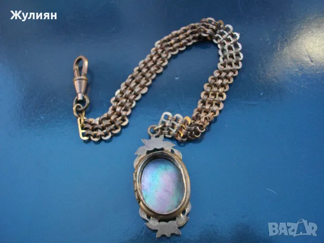 СТАР ПОЗЛАТЕН КЮСТЕК С ВИСУЛКА КУТИЙКА ЗА СНИМКИ , снимка 8 - Антикварни и старинни предмети - 47895060