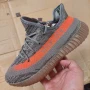 adidas YEEZY BOOST 350 V2 "Beluga Reflective" номер 43 ,5-44 оригинални маратонки , снимка 1