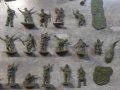 Комплект пластмасови фигурки - 41 броя - войници, снимка 6