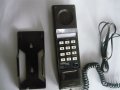 Стационарен, стенен телефон в кафяв цвят, снимка 1 - Стационарни телефони и факсове - 39326120