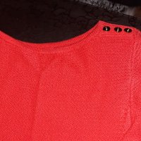 Червена рокля плетена с 3/4 ръкав , снимка 2 - Рокли - 34457880