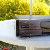 JVC HR E 439 ELEGANCE VHS записващо видео , снимка 2 - Плейъри, домашно кино, прожектори - 40462246