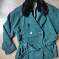 Ново Зелено палтенце,размер 38, цена 27 лв, снимка 2 - Палта, манта - 38921195