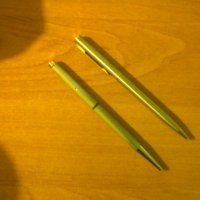 Две метални химикалки, снимка 1 - Антикварни и старинни предмети - 31135748