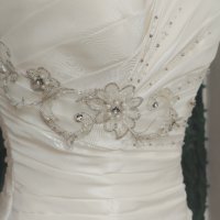 бюджетна сватбена булчинска рокля с обем, снимка 5 - Сватбени рокли - 42101888