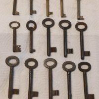 Бронзови Ключове 100 Бройки, снимка 2 - Антикварни и старинни предмети - 39664835