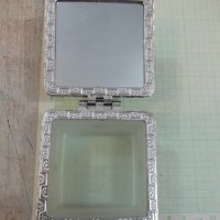 Кутия стъклена с капак и огледало, снимка 5 - Други ценни предмети - 29442171