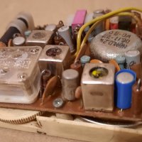 Ретро радиоприемник Commodore 6 transistor, снимка 13 - Радиокасетофони, транзистори - 42304531