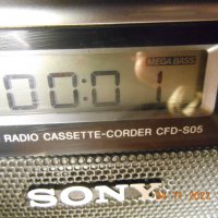 Sony CFDS05 CD Radio Cassette Boombox 2009, снимка 6 - Радиокасетофони, транзистори - 39024144