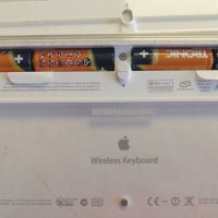 Клавиатура Apple A1016 Wireless Bluetooth Keyboard White w/ Number Pad EMC 1937, снимка 3 - Клавиатури и мишки - 42242081