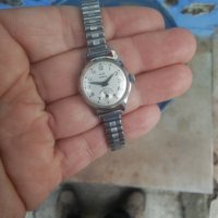 Френск дамски механичен часовник Ел Хикс Анкре, снимка 1 - Дамски - 40131843