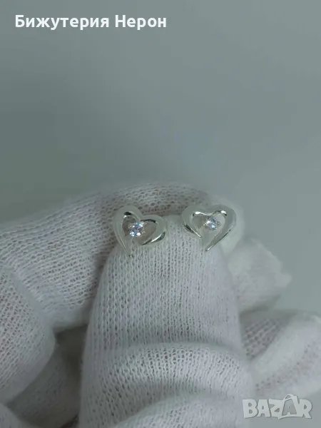 Сребърни обеци на щифт сърца с циркони, снимка 1