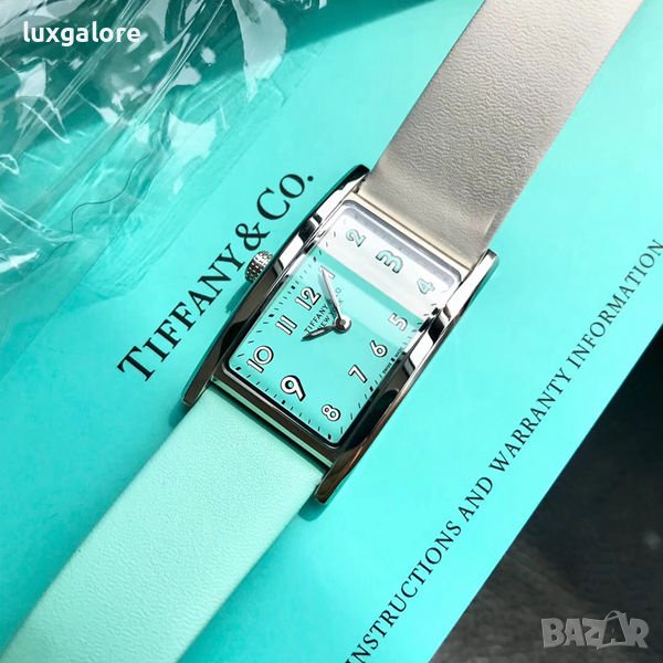 Дамски часовник TIFFANY&Co. East West Mini Light Blue с кварцов механизъм, снимка 1