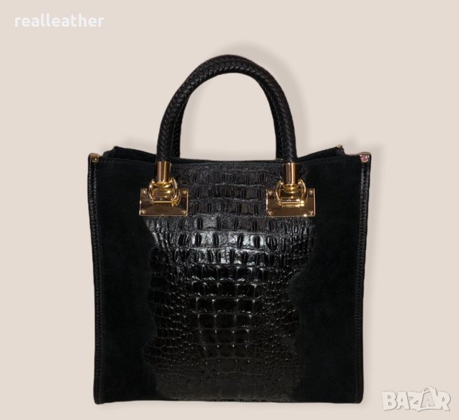 Дамска чанта с ефектна кроко щампа от естествена кожа в черен цвят, снимка 1