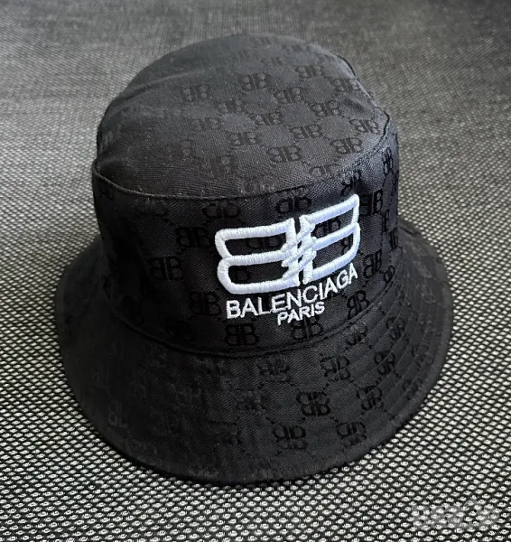 Шапка тип идиотка Balenciaga унисекс модел, снимка 1