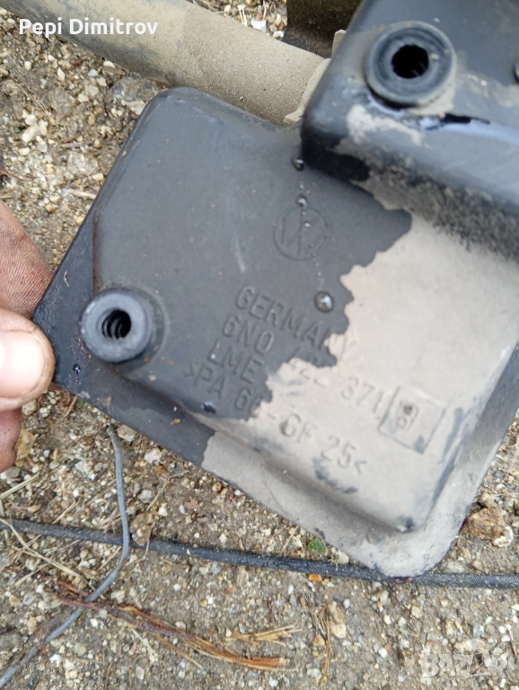 Казанче хидравлична течност Volkswagen Polo Hatchback II (10.1994 - 10.1999) Поло 6н1, снимка 1