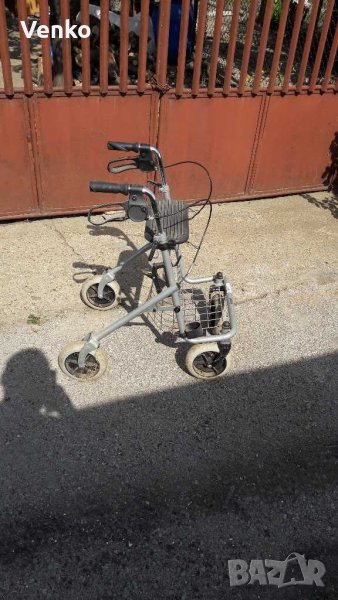 Инвалидна количка -- проходилка , снимка 1