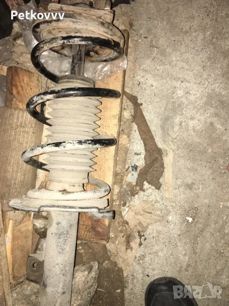 Предни пружини за Ford Maverick Escape Mazda Tribute, снимка 1