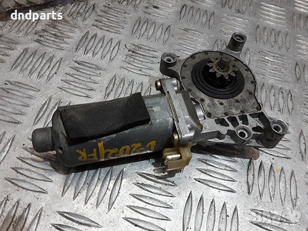 Моторче ел. стъкло за Mercedes C-Class |W202|, 1997г., /предно, дясно/, снимка 1