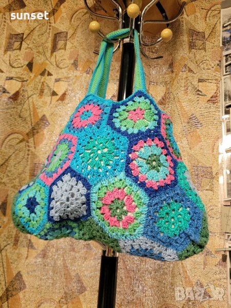 hand made пачуърк  плетена чанта,шарена, снимка 1