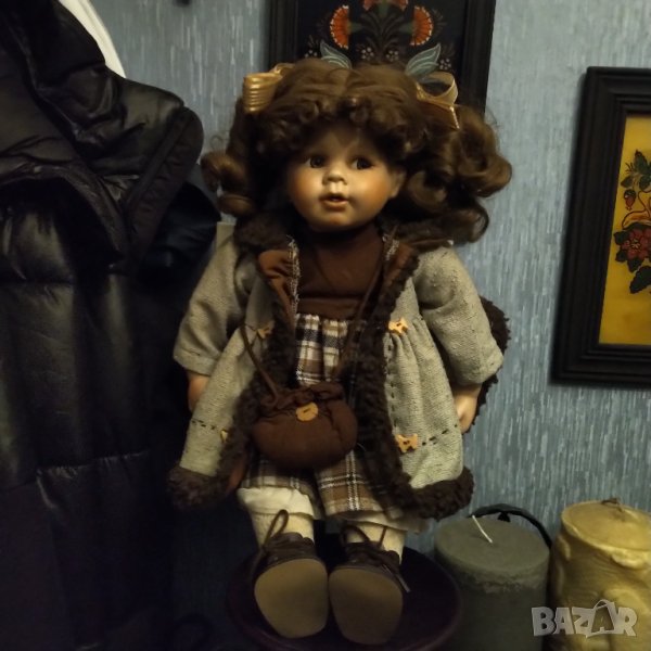 Порцеланова кукла ръчна изработка 70 год, снимка 1