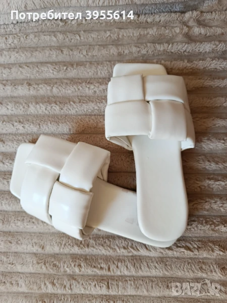 Продавам чисто нови дамски бели кожени чехли , снимка 1