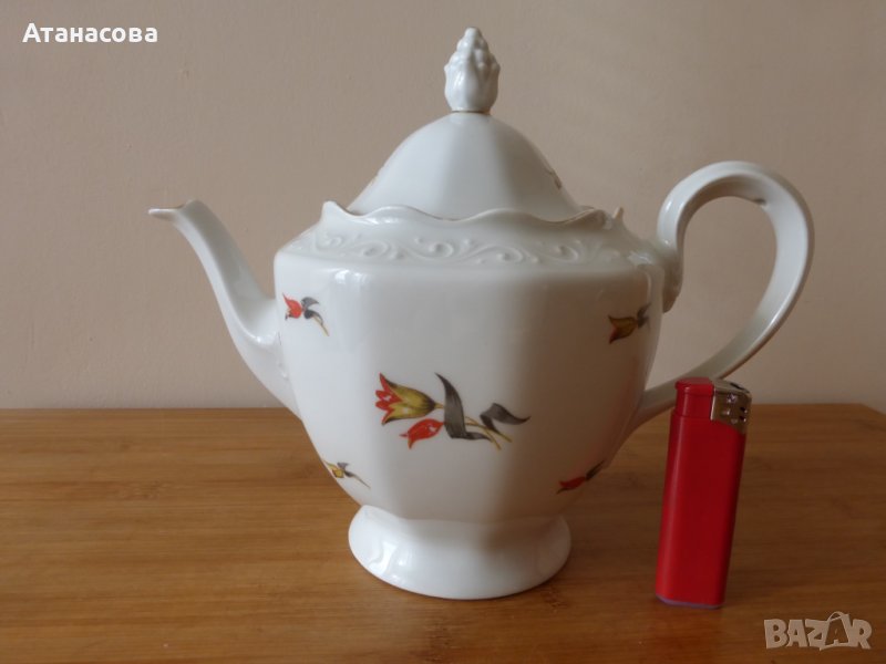 Немски порцеланов чайник КРМ 1940 г, снимка 1