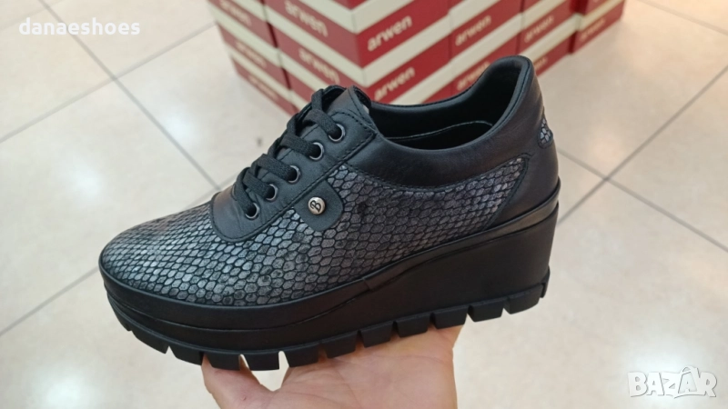 Дамски обувки от естествена кожа на висока платформа , снимка 1