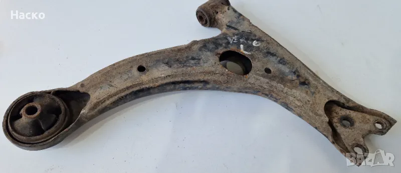 Преден Ляв Носач Тойота Корола Версо Toyota Corolla Verso 2004 - 2008, снимка 1