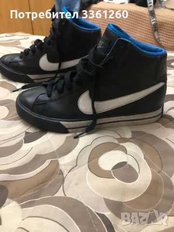 Маратонки  NIKE номер 37,5, снимка 2 - Детски маратонки - 48417726