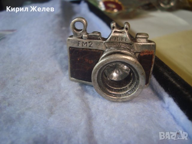 ПОСРЕБРЕН ЛАКИРАН ВИНТИДЖ ПЕНДАНТ - РЕТРО ФОТОАПАРАТ ФИГУРАЛЕН АРТ МЕДАЛЬОН с КОЖА и КРИСТАЛ 35108, снимка 10 - Колиета, медальони, синджири - 37745188