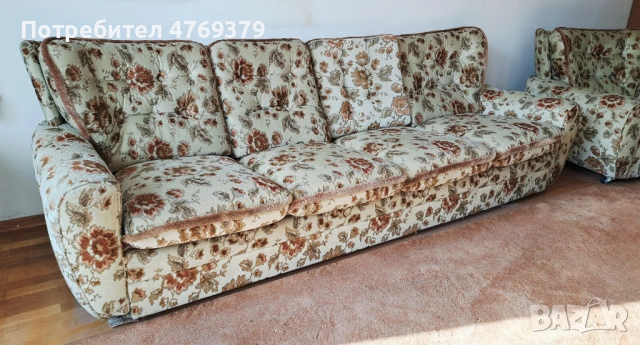 Елегантен винтидж комплект - 4-местен диван + 2 фотьойла, снимка 3 - Дивани и мека мебел - 53880662