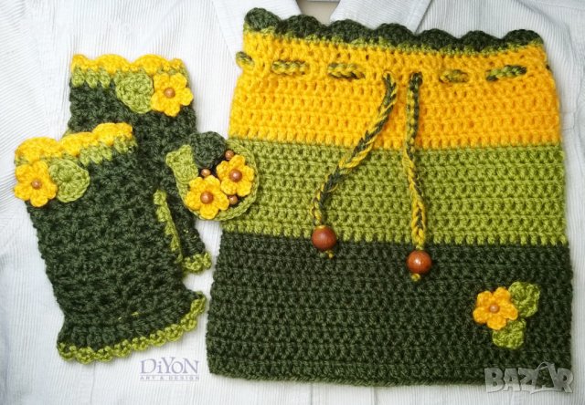 Плетен комплект шапка шал ръкавици и брошка в зелено, снимка 2 - Шапки - 31956537