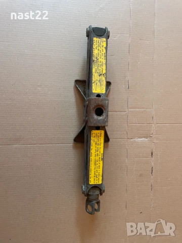 Крик за Сузуки Самурай-без манивела