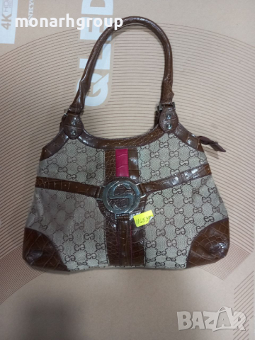 Дамска чанта, снимка 3 - Чанти - 44534259