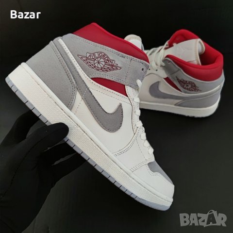 Нови Оригинални Обувки Размер 41 Nike Air Jordan 1 Mid Past Present Future Маратонки Кецове Shoes , снимка 2 - Кецове - 40328267