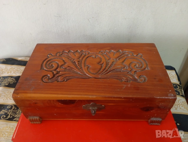 Винтидж дървена кутия за цигари