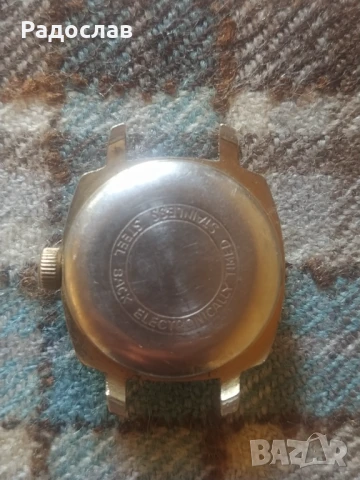 механичен часовник Ruhla, снимка 5 - Дамски - 51112305