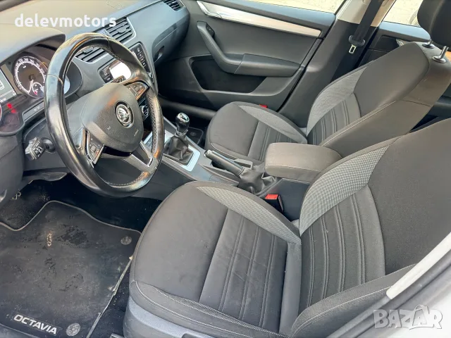 Skoda Octavia комби 1.5 TSI 150 кс., 6 ск., 2018 г., евро 6, теглич, много добро състояние., снимка 12 - Автомобили и джипове - 56087569