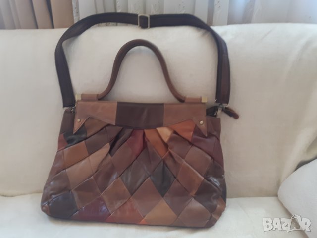 Дамска чанта от естествена кожа, снимка 1 - Чанти - 38188549
