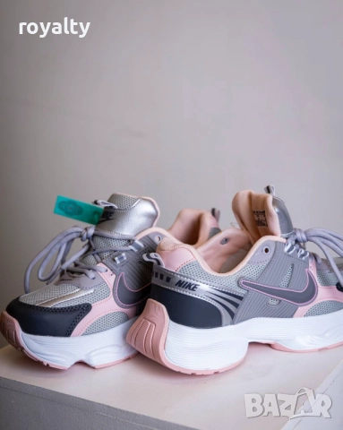 Nike Дамски Маратонки , снимка 3 - Маратонки - 52885935