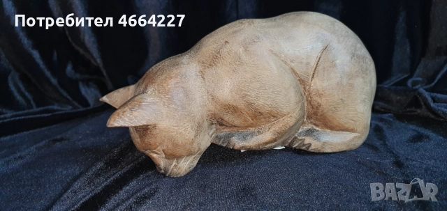 Ръчно изработена дървена фигурка на котка