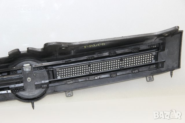 Предна решетка Fiat Panda (2009-2012г.) 735513182 предна емблема Фиат Панда, снимка 5 - Части - 44143205
