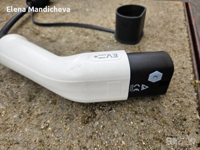 Адаптер за зареждане Тип 2 към Шуко 16 A 3,7 kW | 0,5 м, снимка 5 - Аксесоари и консумативи - 51682646