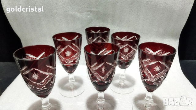 кристални чаши цветен червен кристал 