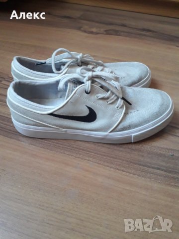 Nike - маратонки №38.5