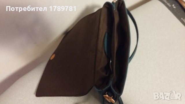 Малка зелена чанта, снимка 2 - Чанти - 42902410
